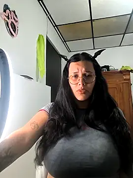 Snapshot of Annya-sweet chatting on September 21, 2025, 2:29 pm Annya-sweet online show from September 21, 2025, 2:29 pm