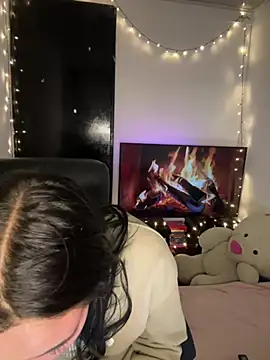 salome polaniiee online show from February 18, 2025, 5:20 am