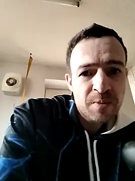 Snapshot of Erimyka chatting on February 26, 2026, 3:44 pm Erimyka online show from February 26, 2026, 3:44 pm