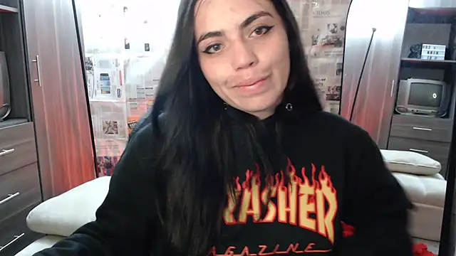 Snapshot of i_am_nina_ chatting on January 7, 2026, 12:46 am i am nina online show from January 7, 2026, 12:46 am