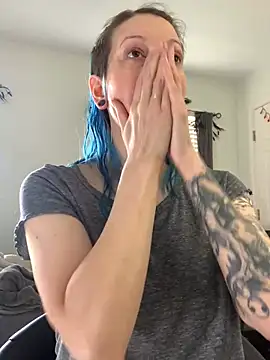 Snapshot of MissCumberdale chatting on January 5, 2025, 5:41 pm MissCumberdale online show from January 5, 2025, 5:41 pm