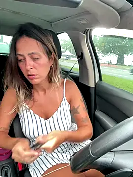 Snapshot of Gipoltergeist chatting on December 18, 2025, 7:09 pm Gipoltergeist online show from December 18, 2025, 7:09 pm