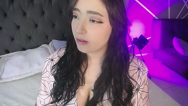 Miss Loise online show from March 15, 2025, 1:18 pm