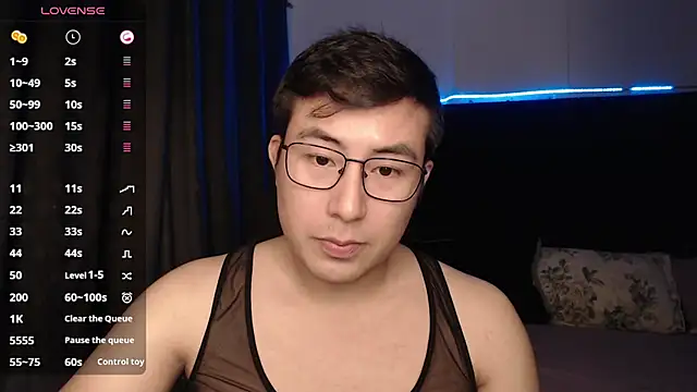 andrewmhilton  online show from November 21, 2025, 5:50 am