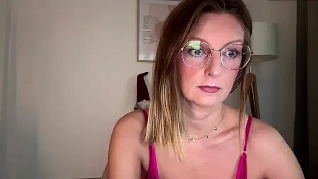 HornyJudith online show from December 15, 2025, 7:01 am