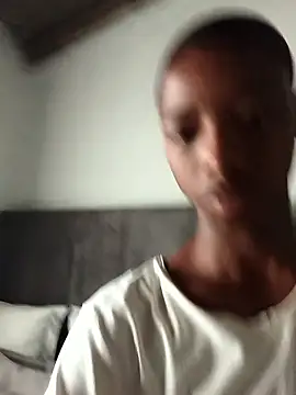 Snapshot of BLACK_BOTTOM03 chatting on January 14, 2026, 4:51 am BLACK BOTTOM03 online show from January 14, 2026, 4:51 am