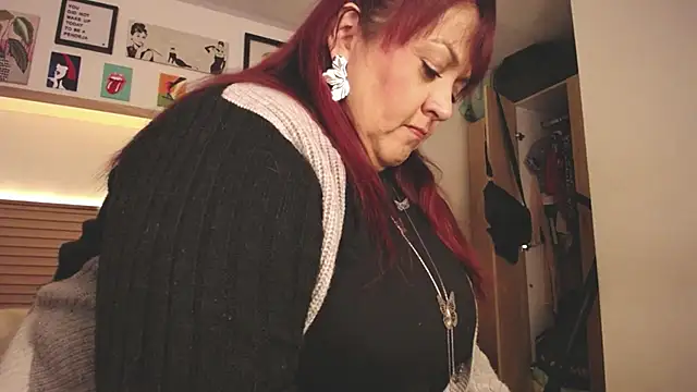 Snapshot of megan_dreamsss chatting on February 19, 2025, 3:50 am megan dreamsss online show from February 19, 2025, 3:50 am