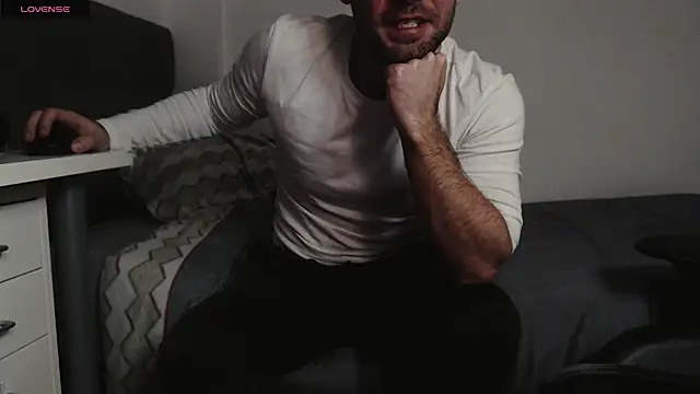 cutehairymacho online show from February 18, 2025, 12:48 am