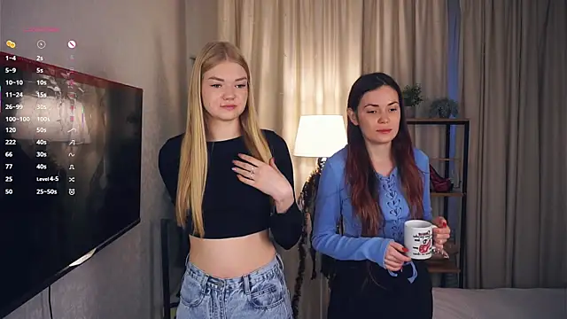 Snapshot of EllenReeves chatting on January 10, 2026, 6:26 am EllenReeves online show from January 10, 2026, 6:26 am