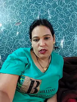 Poojabhabi101 online show from September 11, 2025, 5:57 pm