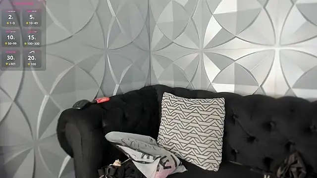 Snapshot of Aluna_sweet chatting on September 26, 2025, 10:36 pm Aluna sweet online show from September 26, 2025, 10:36 pm