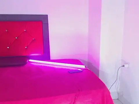 Snapshot of sofia_collenx chatting on February 11, 2026, 9:31 pm sofia collenx online show from February 11, 2026, 9:31 pm