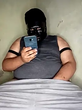 Snapshot of Kidding_Road chatting on December 14, 2025, 3:34 am Kidding Road online show from December 14, 2025, 3:34 am