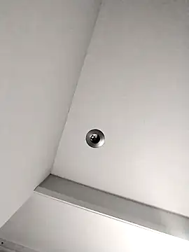 LiverandBrat77 online show from February 8, 2025, 3:52 am