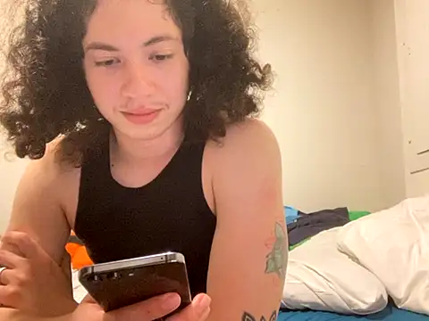 LiverandBrat77 online show from October 21, 2025, 2:45 am