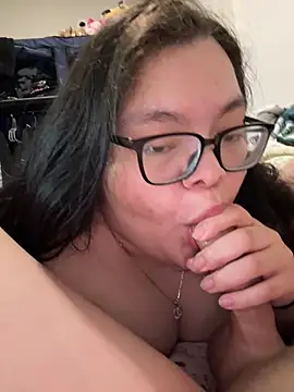 LiverandBrat77 online show from March 26, 2026, 3:01 am