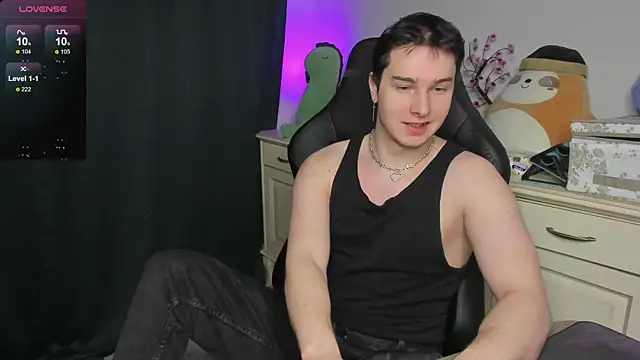 Snapshot of Vincent_Strong chatting on January 7, 2026, 8:06 am Vincent Strong online show from January 7, 2026, 8:06 am