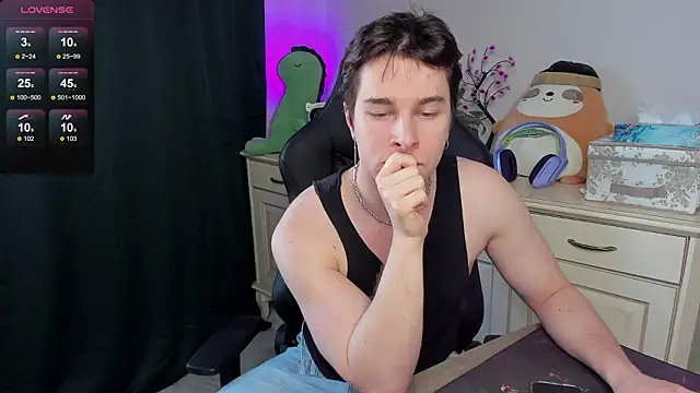 Snapshot of Vincent_Strong chatting on February 1, 2026, 8:46 am Vincent Strong online show from February 1, 2026, 8:46 am