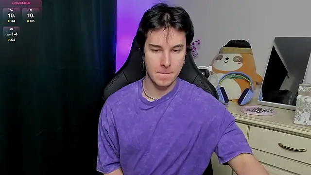 Snapshot of Vincent_Strong chatting on March 4, 2026, 1:50 pm Vincent Strong online show from March 4, 2026, 1:50 pm