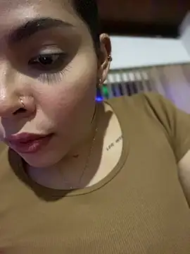 GigiiStone online show from December 20, 2024, 12:30 am