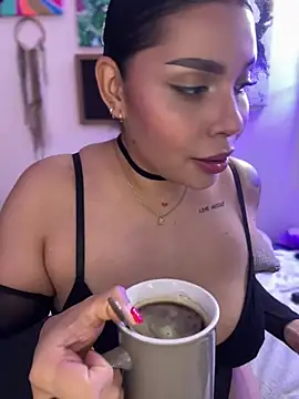 GigiiStone online show from March 14, 2025, 11:00 pm