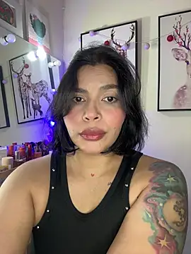 GigiiStone online show from January 16, 2026, 12:47 am