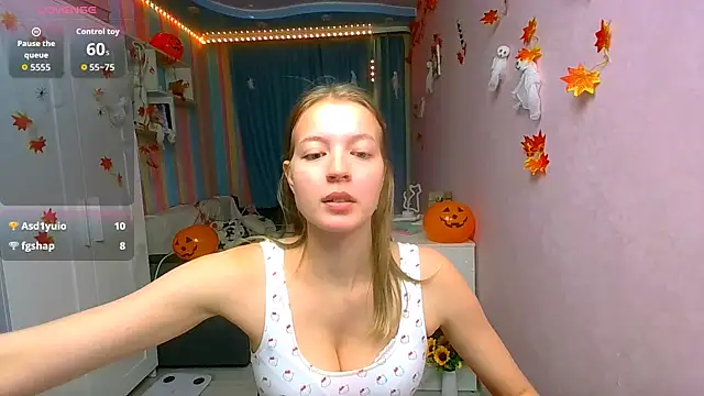 Snapshot of __Aphrodita__wow__ chatting on November 2, 2025, 1:24 pm Aphrodita wow online show from November 2, 2025, 1:24 pm