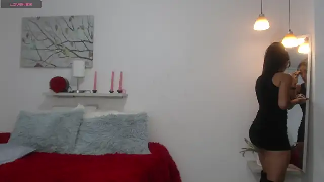 Snapshot of sofia_perez___ chatting on May 27, 2026, 7:55 pm sofia perez online show from May 27, 2026, 7:55 pm