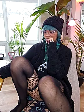 anyalikestosuck online show from December 3, 2025, 8:18 pm