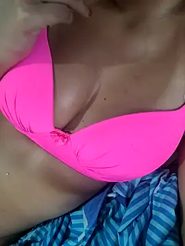 Snapshot of luz_94 chatting on March 11, 2025, 1:23 pm luz 94 online show from March 11, 2025, 1:23 pm