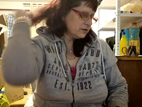 Samantha Squirtxh online show from December 15, 2025, 2:27 am