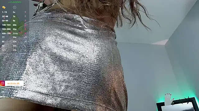 VickyJackson  online show from January 17, 2025, 12:10 am