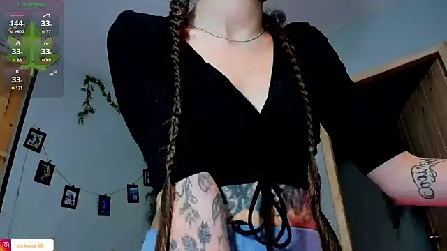 Snapshot of VickyJackson_ chatting on January 6, 2026, 7:17 pm VickyJackson online show from January 6, 2026, 7:17 pm