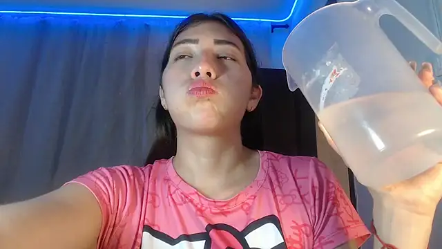 Snapshot of DaMikaela_ chatting on December 12, 2024, 6:53 pm DaMikaela online show from December 12, 2024, 6:53 pm