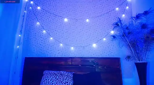 Snapshot of DaMikaela_ chatting on January 25, 2025, 1:41 pm DaMikaela online show from January 25, 2025, 1:41 pm