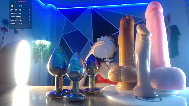 Snapshot of DaMikaela_ chatting on November 12, 2025, 7:35 pm DaMikaela online show from November 12, 2025, 7:35 pm