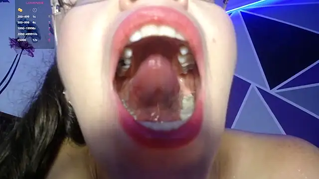 Snapshot of DaMikaela_ chatting on November 27, 2025, 7:05 pm DaMikaela online show from November 27, 2025, 7:05 pm