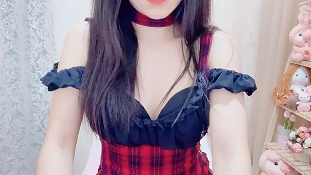 Rellababyy online show from November 8, 2025, 1:33 pm