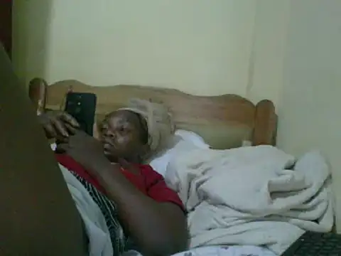 Snapshot of sweet-frida22 chatting on February 17, 2025, 8:04 pm sweet-frida22 online show from February 17, 2025, 8:04 pm