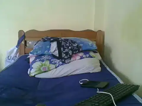 Snapshot of sweet-frida22 chatting on March 4, 2025, 9:40 am sweet-frida22 online show from March 4, 2025, 9:40 am