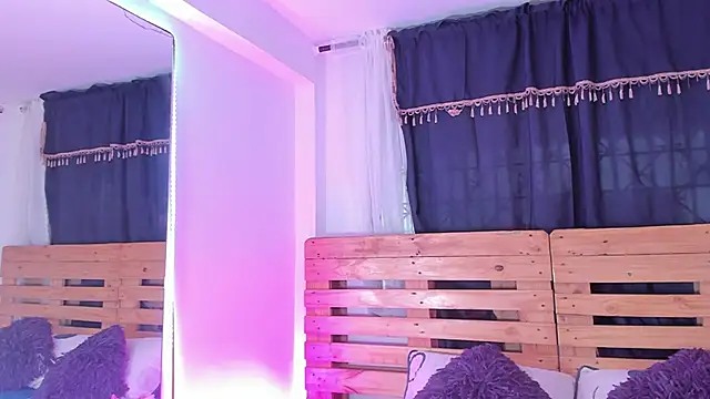 Snapshot of shantal_rosse1 chatting on February 7, 2025, 12:17 pm shantal rosse1 online show from February 7, 2025, 12:17 pm