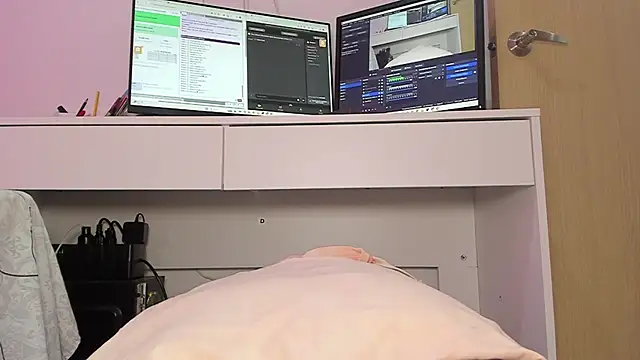 soyamandaa  online show from September 29, 2025, 1:55 am