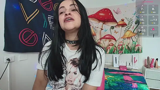 LovelyAzucena online show from March 27, 2026, 2:06 pm