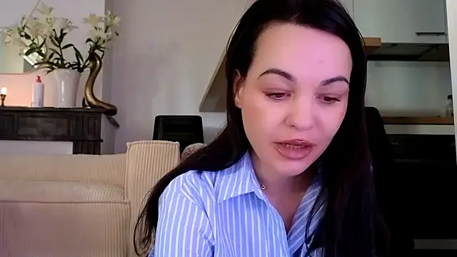 Snapshot of Lilie_romeo chatting on December 18, 2024, 11:24 am Lilie romeo online show from December 18, 2024, 11:24 am