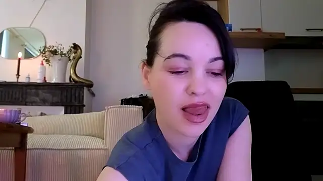 Snapshot of Lilie_romeo chatting on February 10, 2025, 3:53 pm Lilie romeo online show from February 10, 2025, 3:53 pm