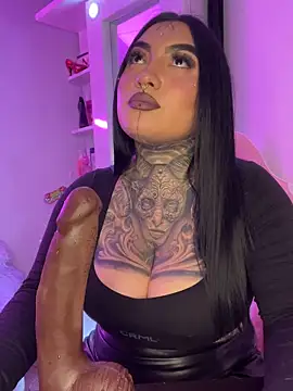 Snapshot of CloeeBeckam chatting on November 11, 2025, 7:30 am CloeeBeckam online show from November 11, 2025, 7:30 am