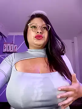 Snapshot of MiiaaJoness chatting on January 10, 2025, 6:06 pm MiiaaJoness online show from January 10, 2025, 6:06 pm
