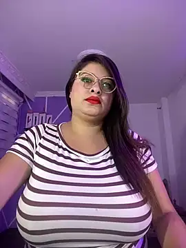 Snapshot of MiiaaJoness chatting on February 7, 2025, 2:58 pm MiiaaJoness online show from February 7, 2025, 2:58 pm