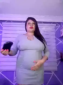 Snapshot of MiiaaJoness chatting on March 3, 2025, 6:12 pm MiiaaJoness online show from March 3, 2025, 6:12 pm