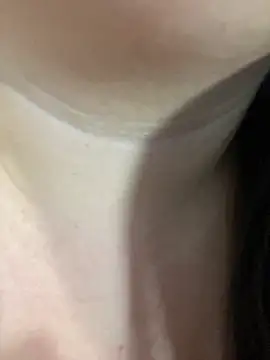 Snapshot of MiiaaJoness chatting on December 22, 2025, 11:40 am MiiaaJoness online show from December 22, 2025, 11:40 am